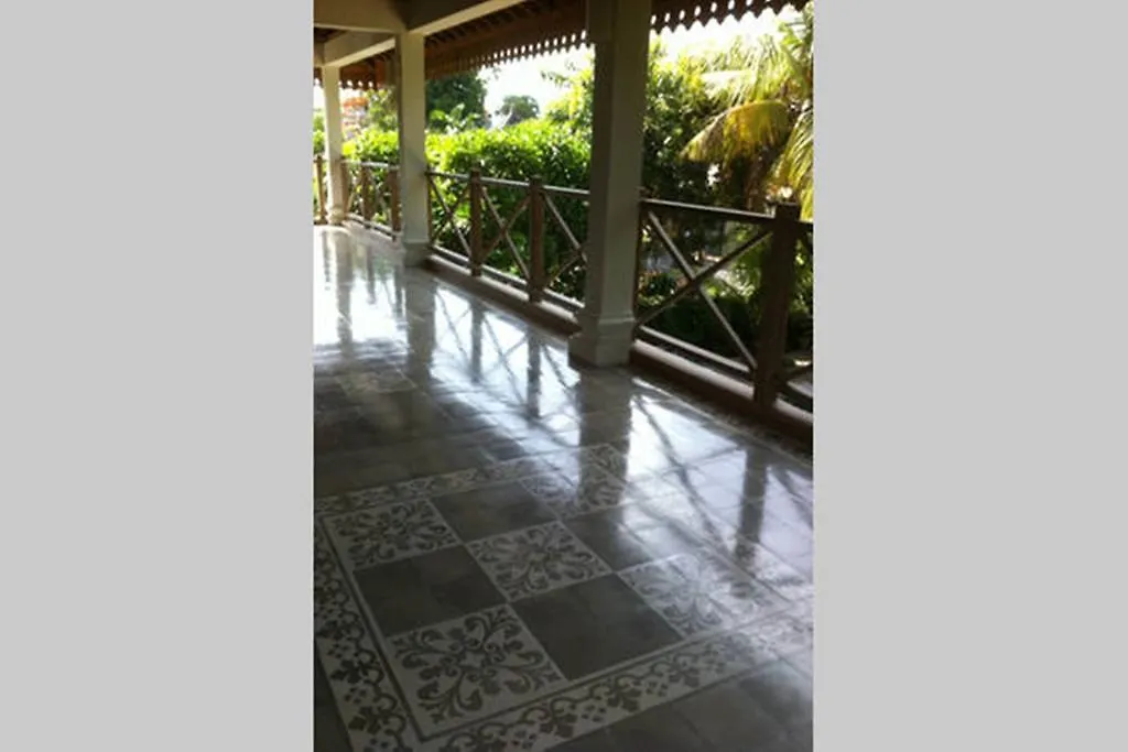 Villa Varuna Legian Endonezya