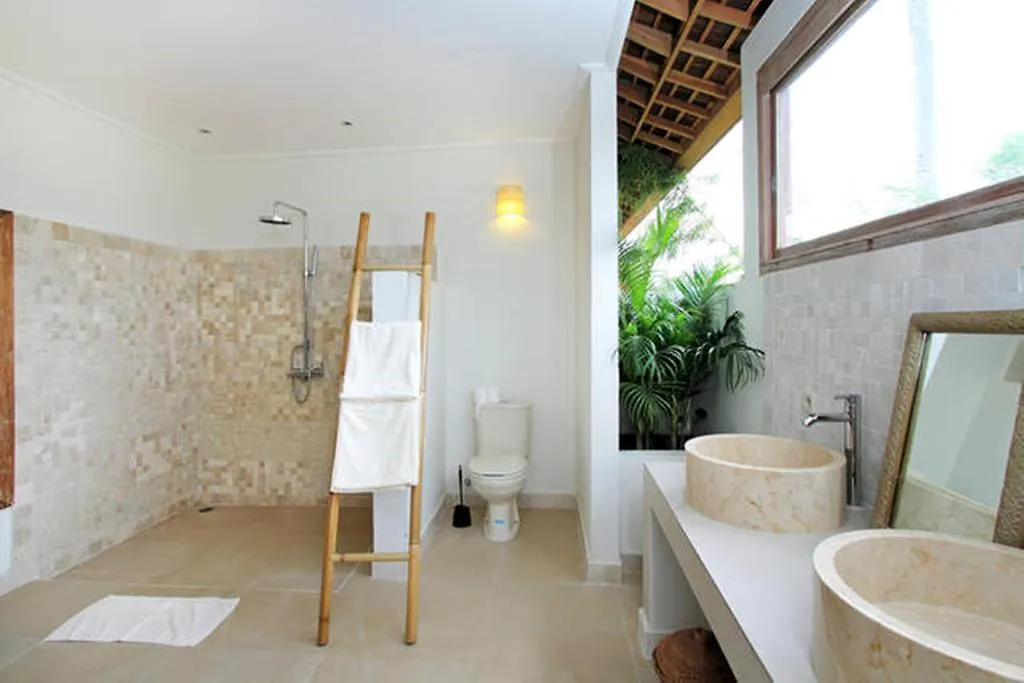 Villa Varuna Legian 0*,  Endonezya