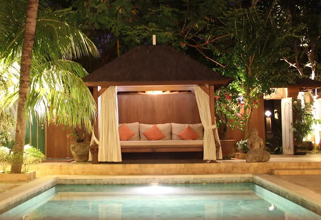 Villa Varuna Legian Endonezya