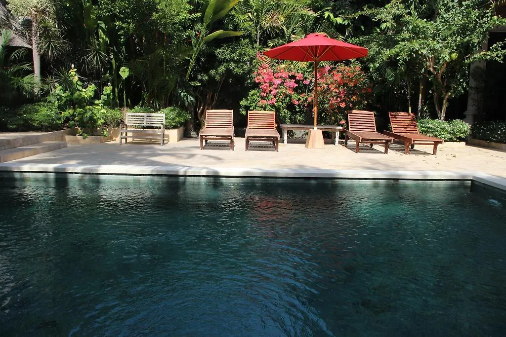 Villa Varuna Legian 0*,  Endonezya