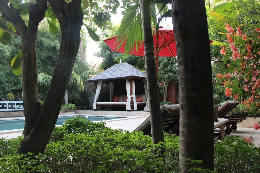 Villa Varuna Legian Endonezya